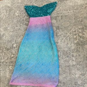 Sparkling Mermaid Sequin blanket in Teal and Ombre